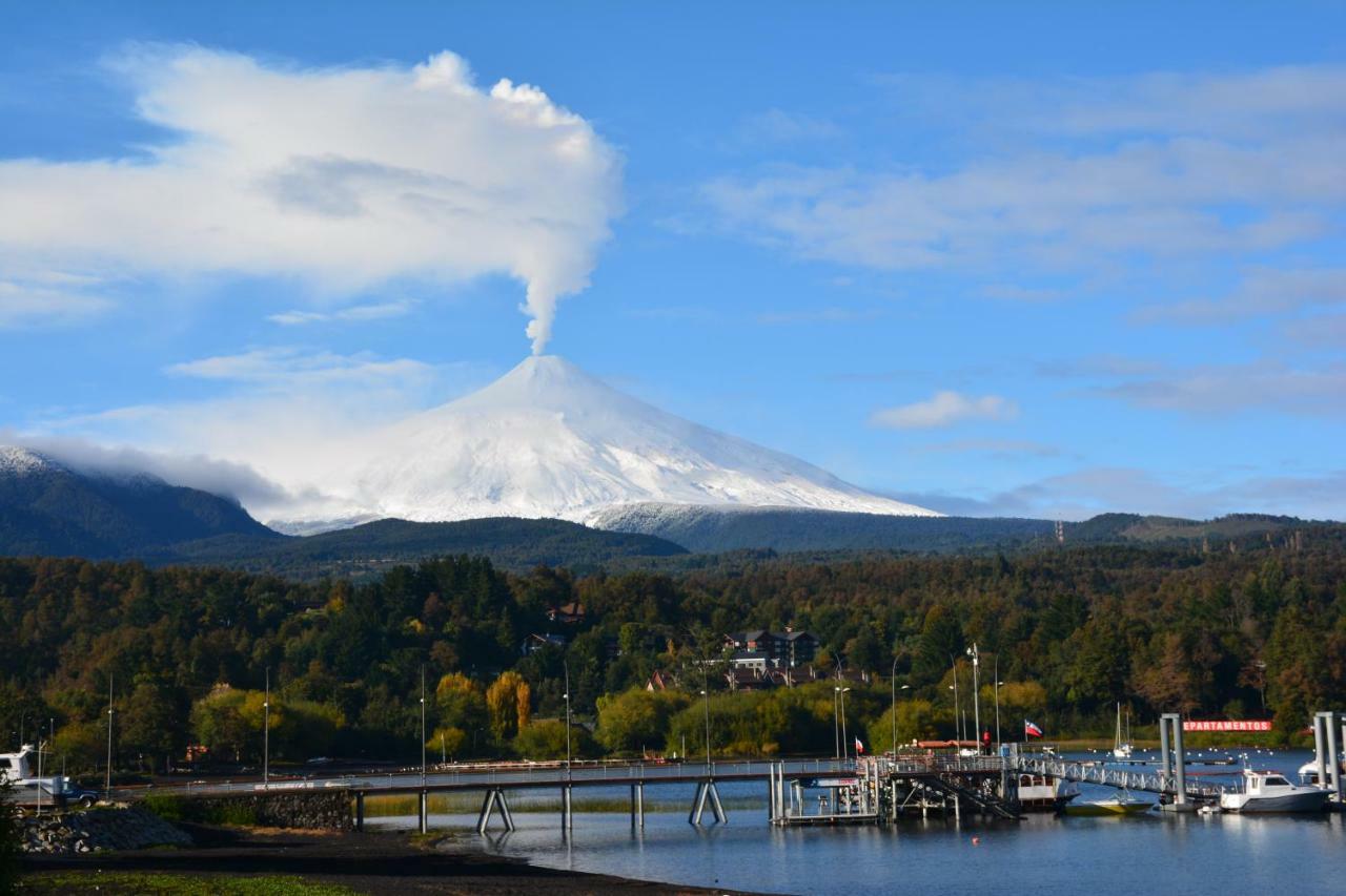 Frontera Pucon Hostel B&B エクステリア 写真