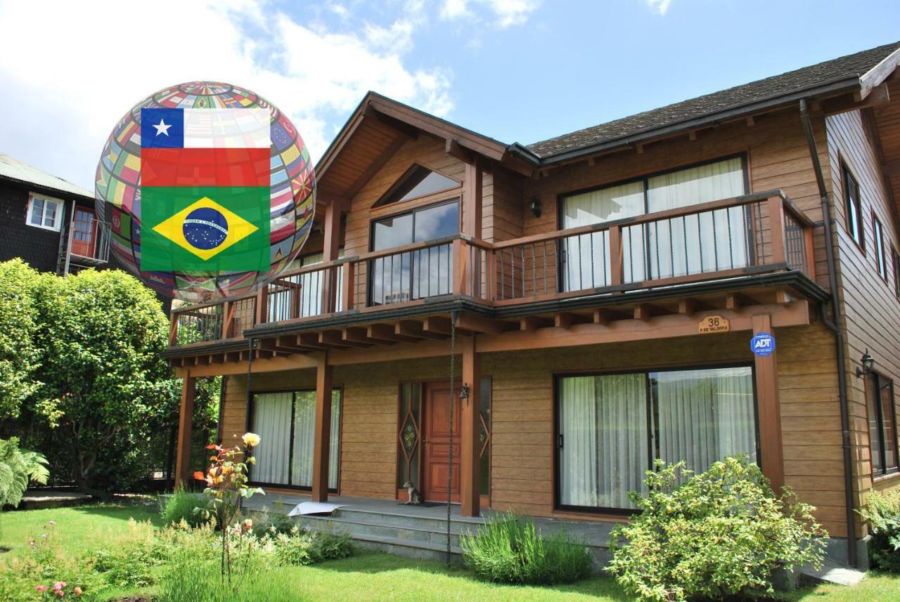 Frontera Pucon Hostel B&B エクステリア 写真