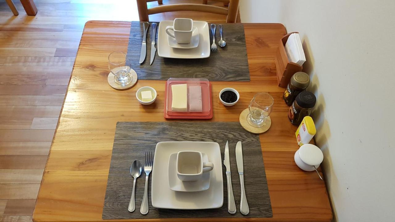 Frontera Pucon Hostel B&B エクステリア 写真